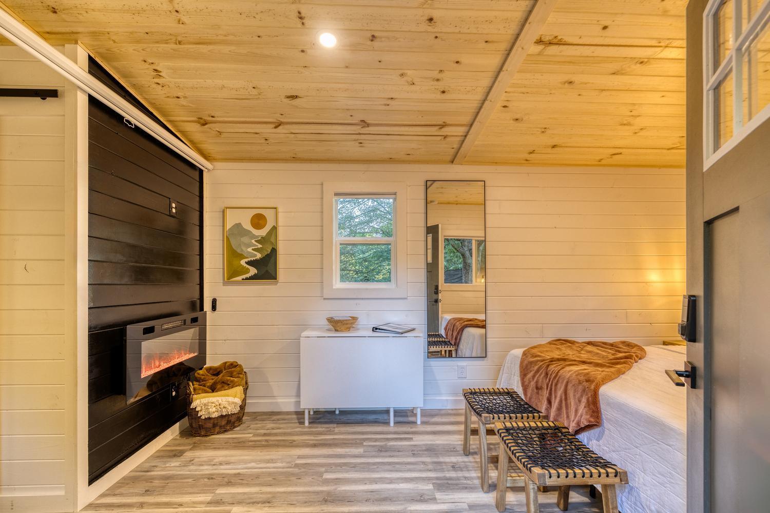 Couples Retreat: King Bed:Hot Tub:Firepit & More Blue Ridge Luaran gambar